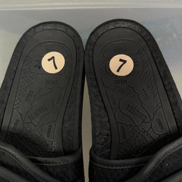 Adidas Sandals Mens 7 Black Human Race Chancletas HU Slide Pharrell Williams NEW - Picture 7 of 13